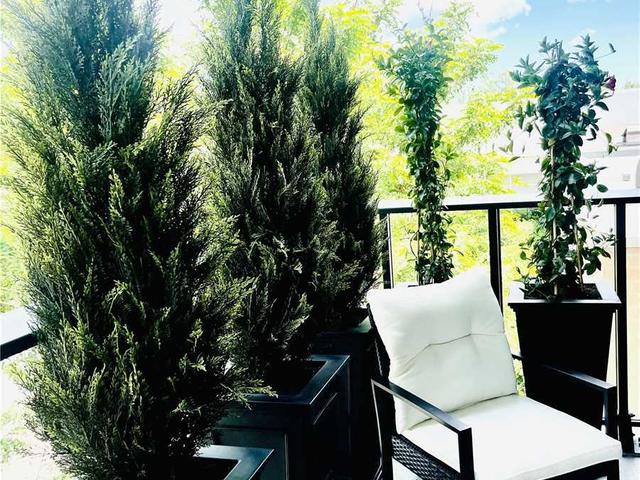 405 - 3 Southvale Dr