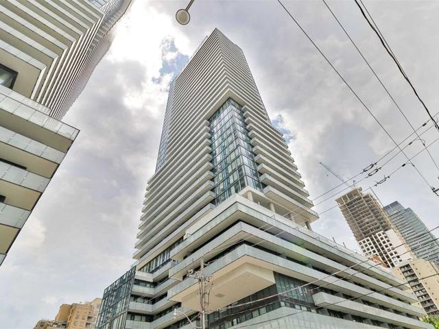 3205 - 161 Roehampton Ave