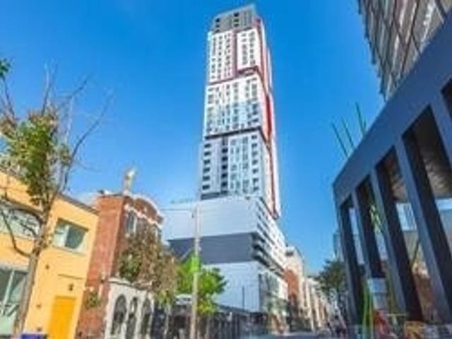 2103 - 318 Richmond St W