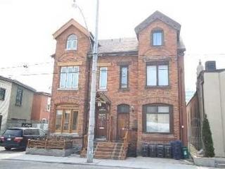 467 Richmond St E