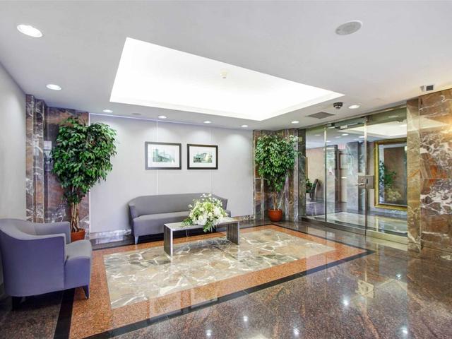 PH1213 - 109 Front St E