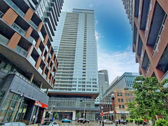 610 - 19 Bathurst St