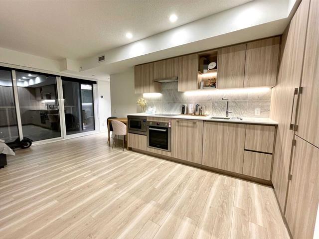 2202 - 17 Bathurst St