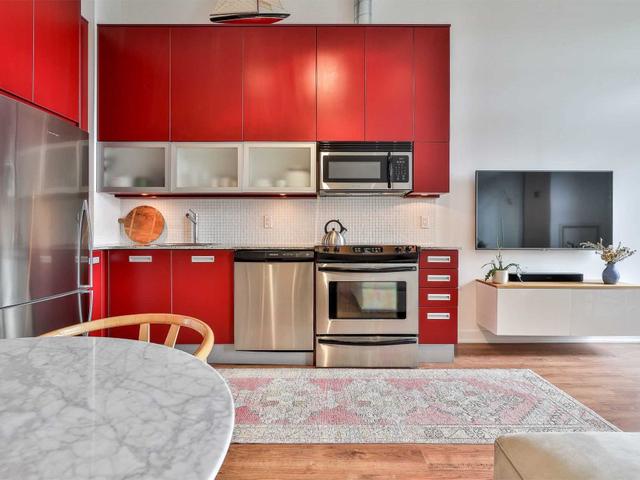 317 - 380 Macpherson Ave