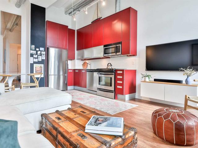 317 - 380 Macpherson Ave