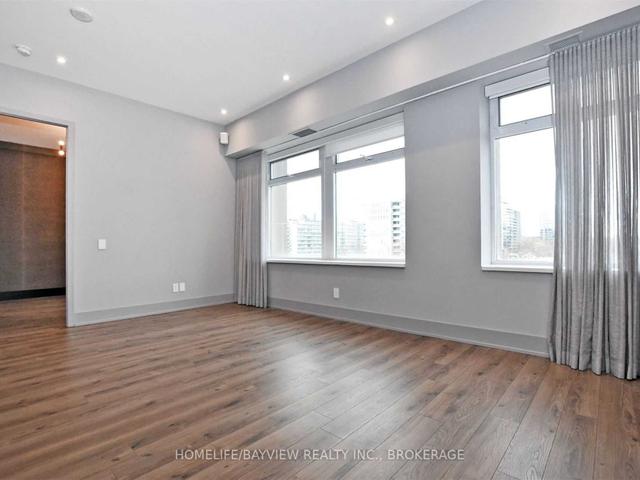 621 - 111 St. Clair Ave W