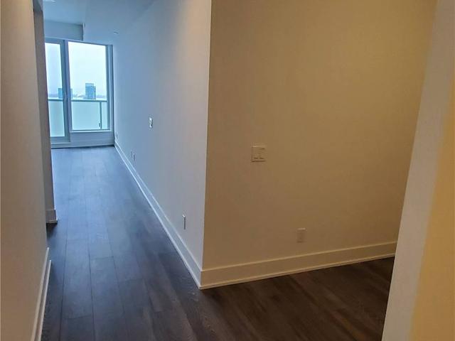 4101 - 403 Church St