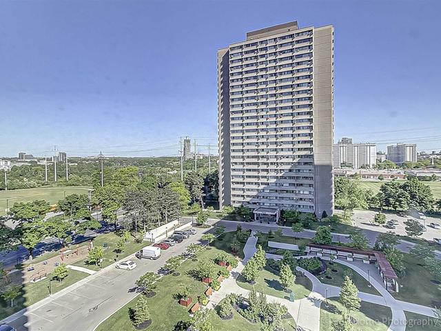 2308 - 715 Don Mills Rd
