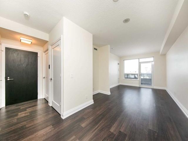 2521 - 5 Sheppard Ave E