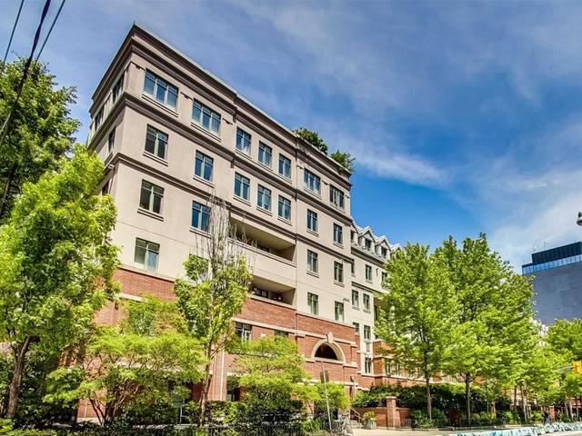 334 - 500 Richmond St W