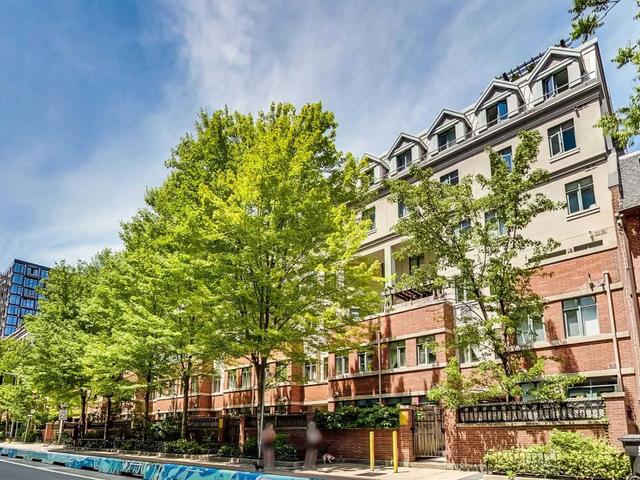 334 - 500 Richmond St W