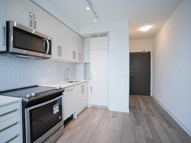 2101 - 5180 Yonge St