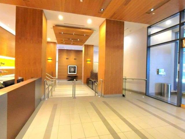 1409 - 295 Adelaide St W