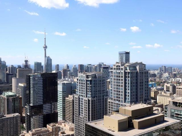 5313 - 7 Grenville St