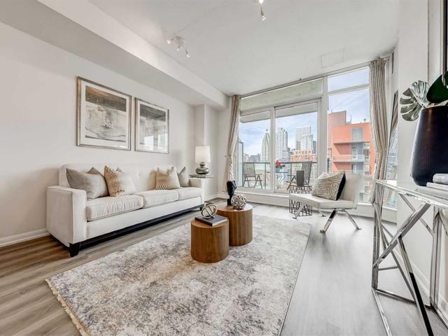 1224 - 333 Adelaide St E