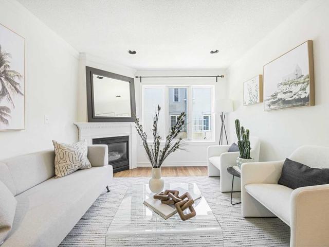 6 - 232 St George St