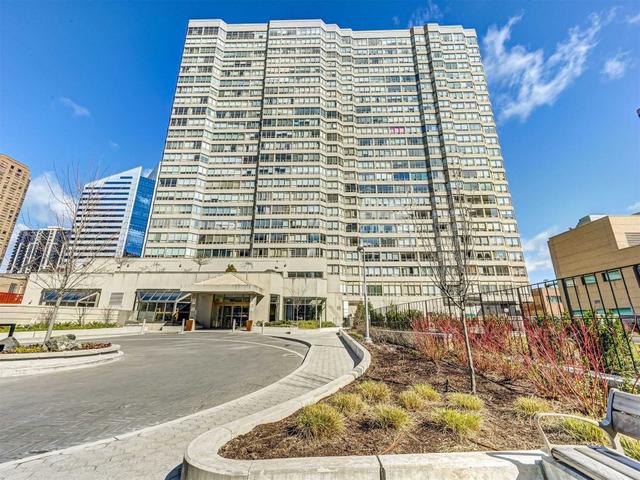 1902 - 30 Greenfield Ave