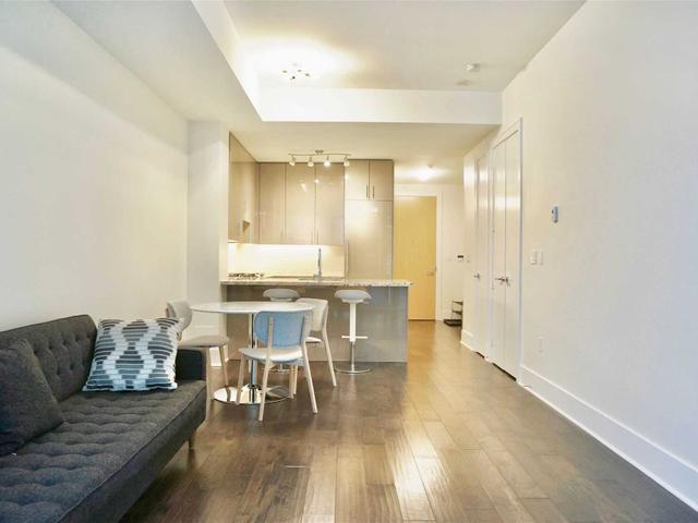 408 - 29 Queens Quay E