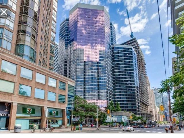 1207 - 1001 Bay St