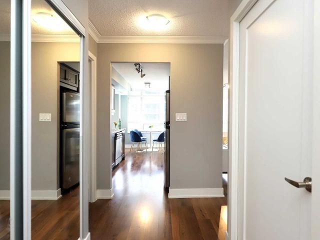 1419 - 20 Blue Jays Way