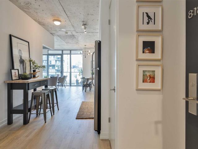 818 - 95 Bathurst St