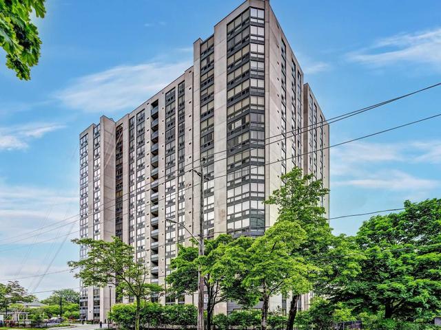 1707 - 5 Kenneth Ave