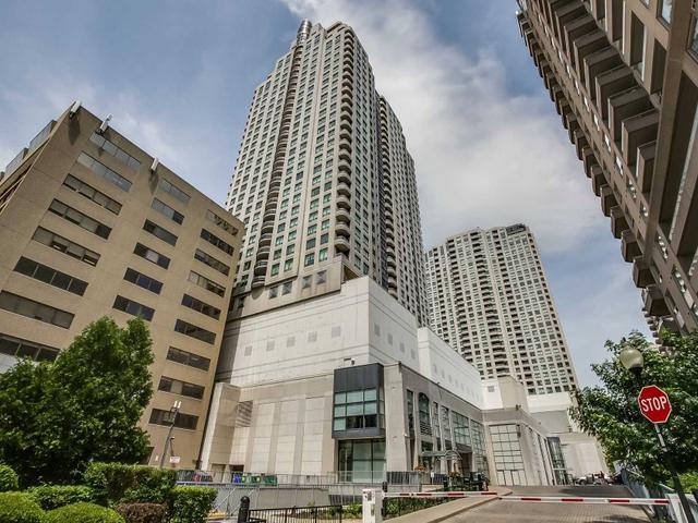 2915 - 8 Hillcrest Ave