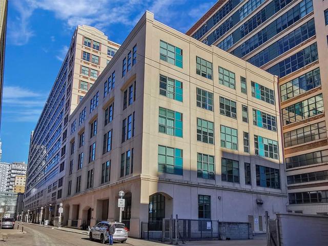 203 - 135 Dalhousie St