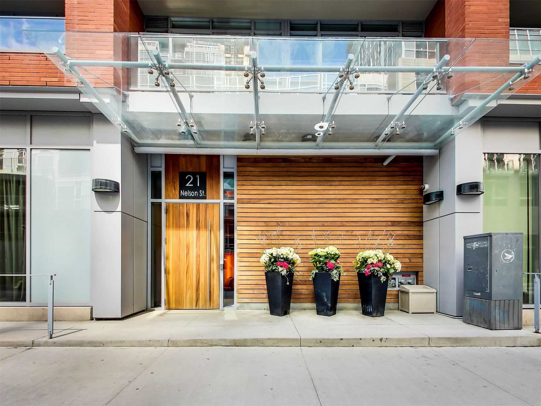 416 21 Nelson St, Toronto Leased, C5668769 Condos.ca