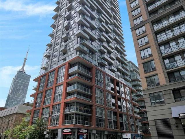 3005 - 126 Simcoe St