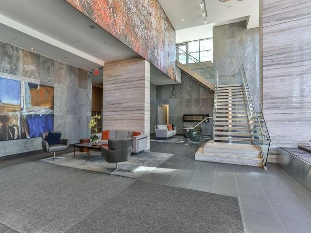 335 - 15 Iceboat Terr