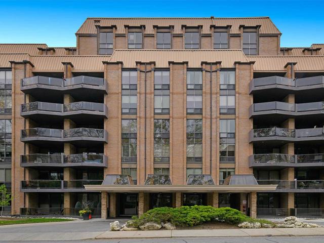 PH02 - 350 Lonsdale Rd