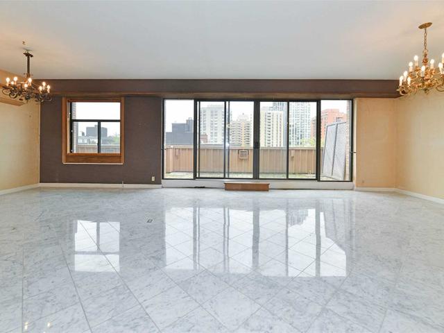 PH02 - 350 Lonsdale Rd