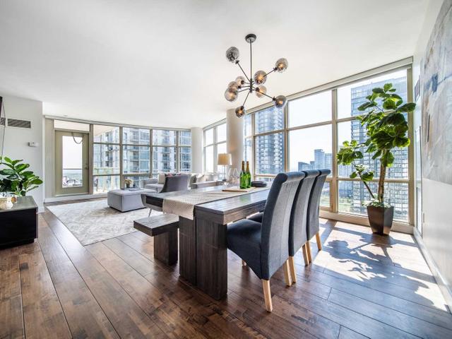 3012 - 10 Navy Wharf Crt