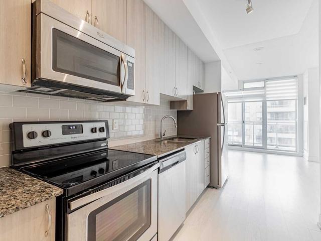 812 - 68 Merton St