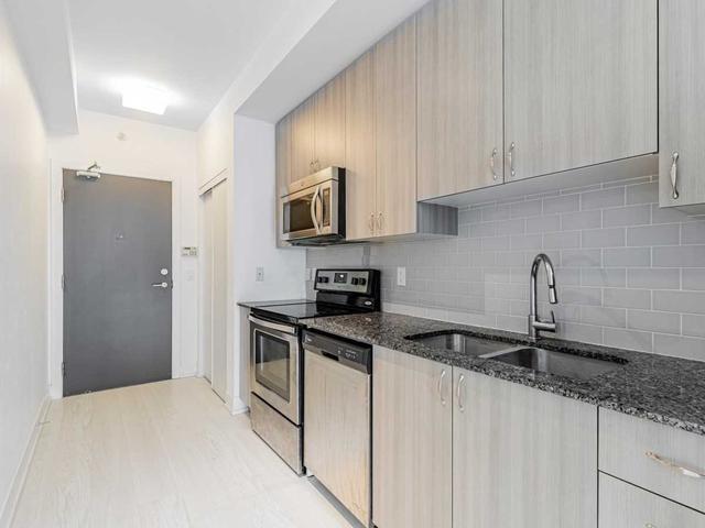 812 - 68 Merton St
