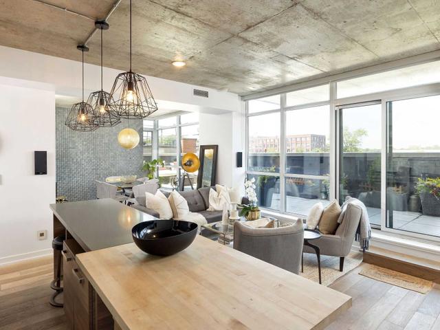 403 - 1205 Queen St W