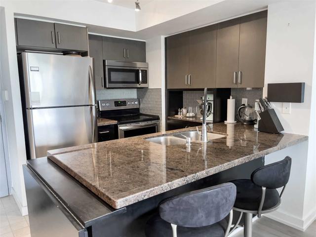 1512 - 255 Richmond St E