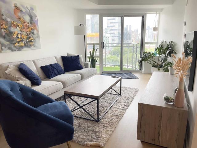 1512 - 255 Richmond St E