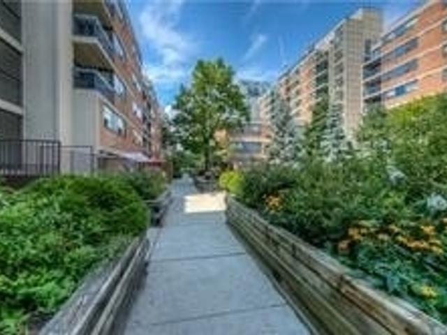 130 - 78 St Patrick St