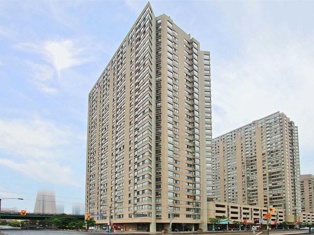 1201/02 - 270 Queens Quay Ave W