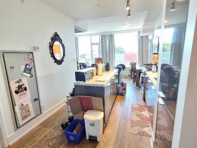 403 - 799 College St