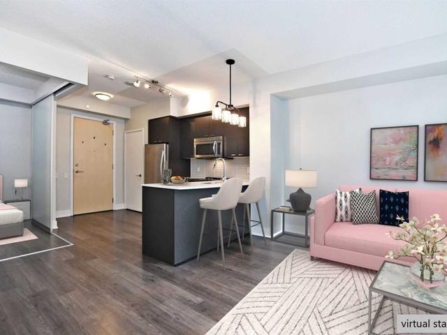 404 - 30 Roehampton Ave