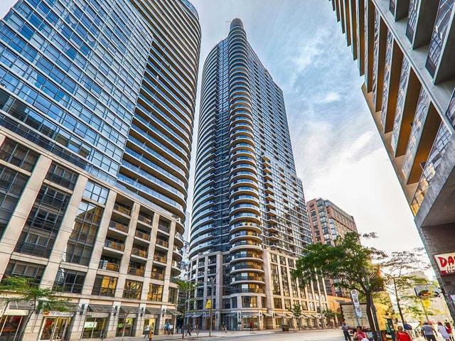 1506 - 21 Carlton St