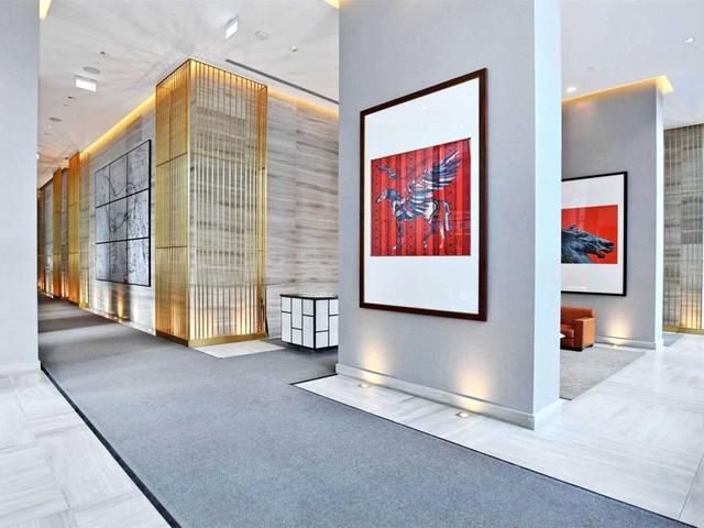 3711 - 50 Charles St E