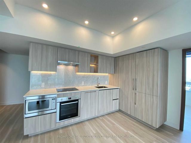 4310 - 17 Bathurst St