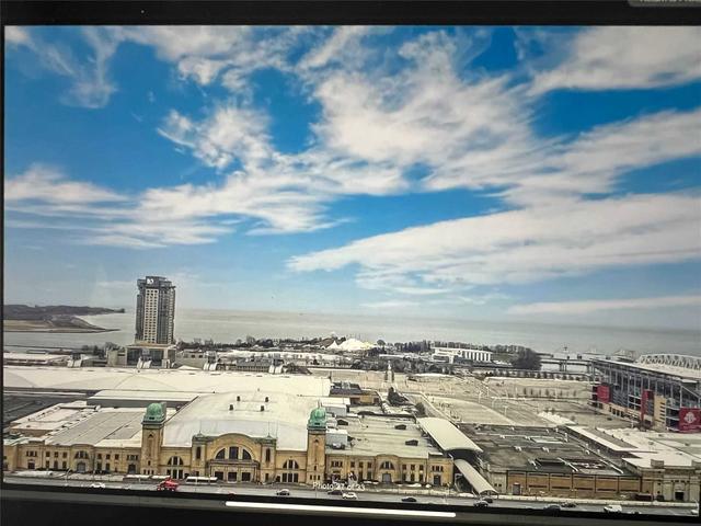 1803 - 135 East Liberty St