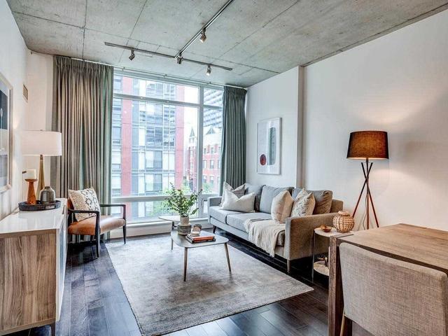 407 - 333 Adelaide St E