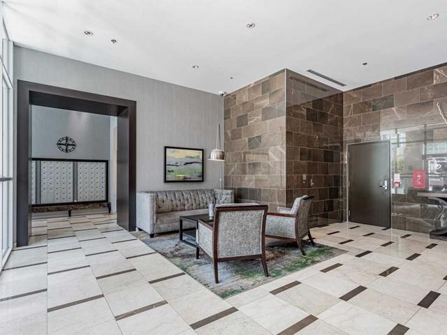 PH301 - 212 Eglinton Ave E