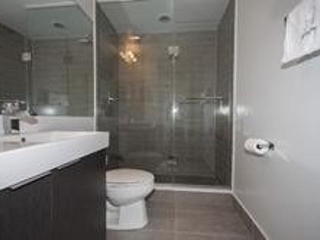 1101 - 478 King St W